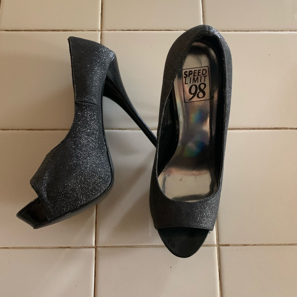 Speed Limit 98- Platform Heel Black Glitter- 7.5